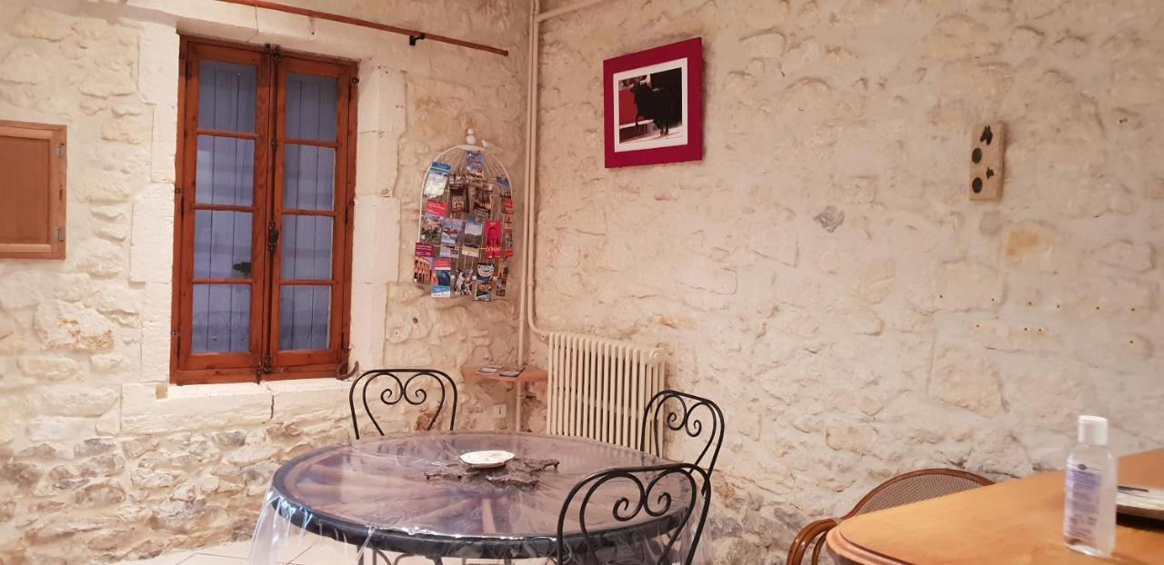 Joli Maison En Pierre Villa Arles Kültér fotó